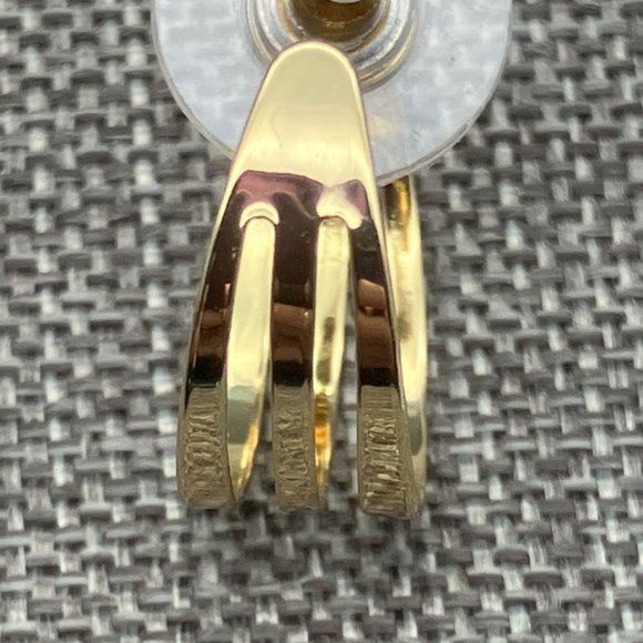 Hoop Pierced Earrings Gold Triple Shiny Simple Classic Retro Granny Soft Girl - Picture 4 of 5